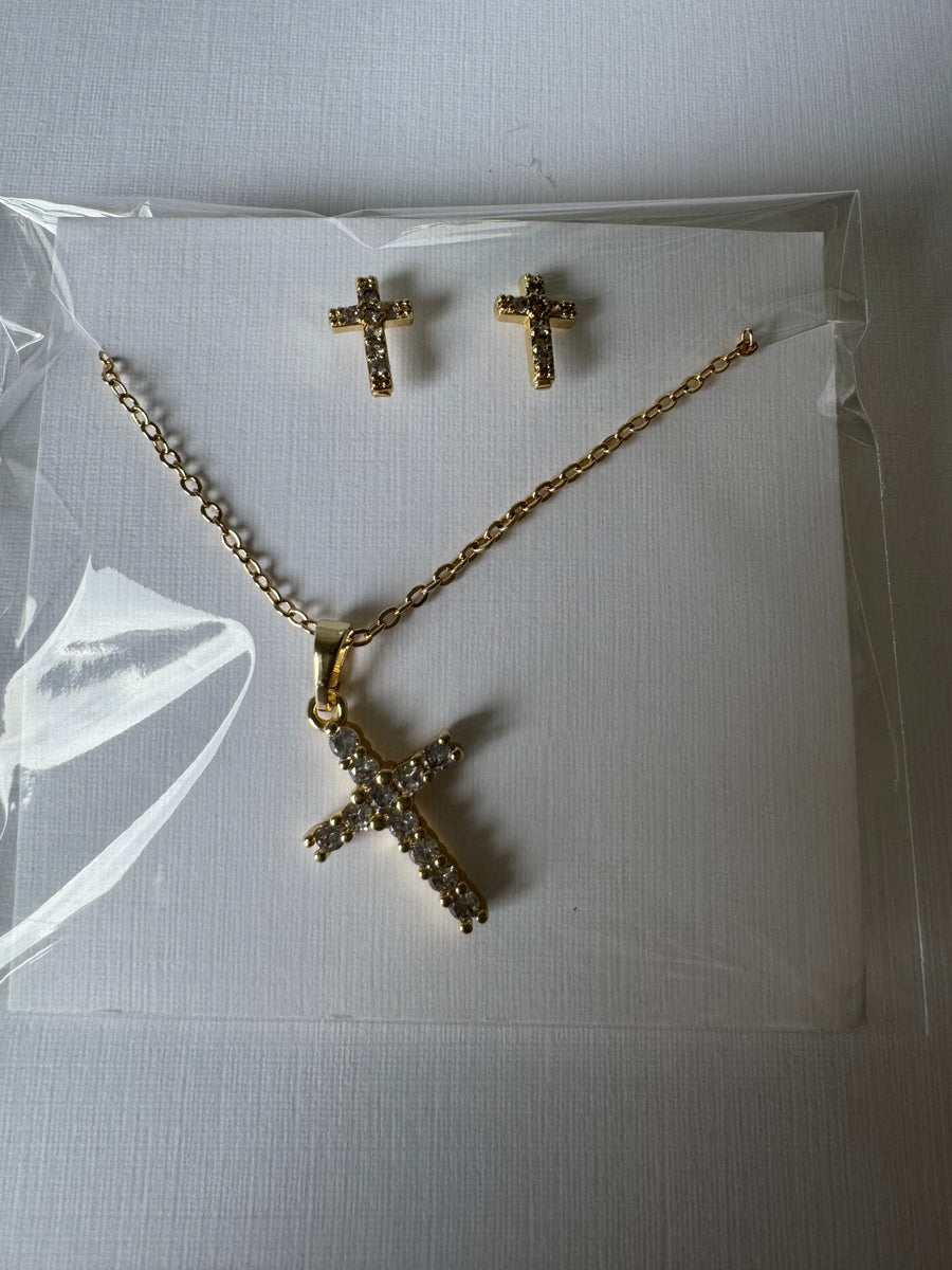 Collar cruz y aretes