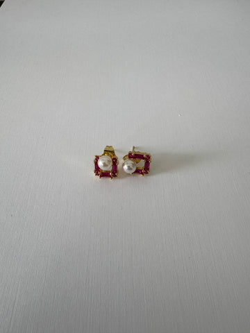 Arete rosa con perla